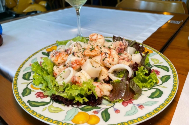 Restaurantes que vão oferecer ceia de Réveillon no Rio